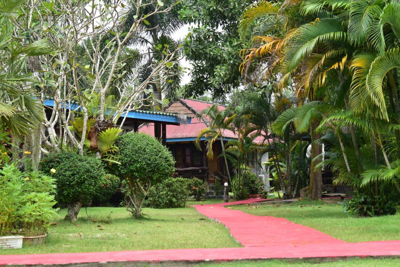 Markhouse Bungalow Ko Kut Exterior foto
