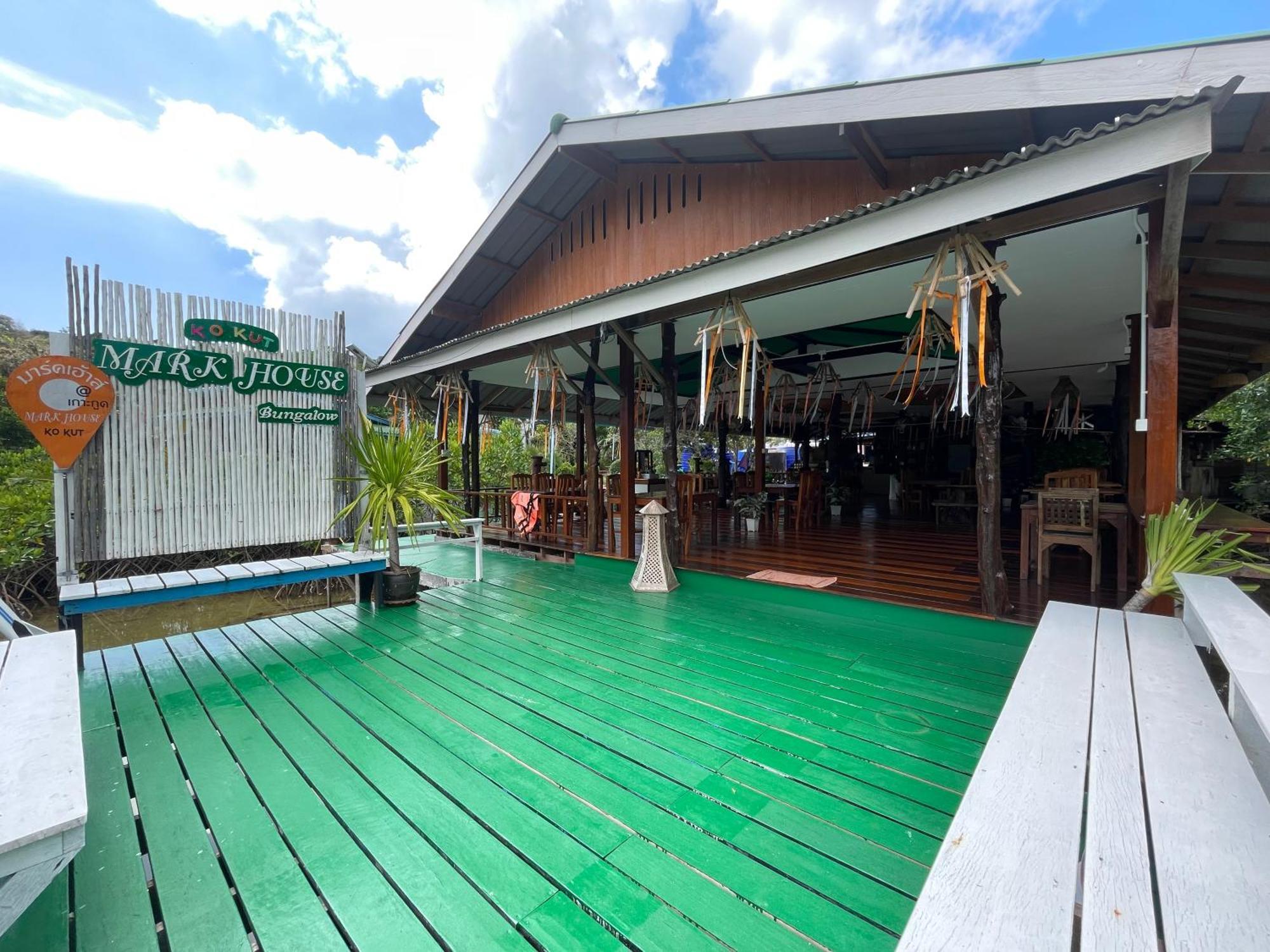 Markhouse Bungalow Ko Kut Exterior foto